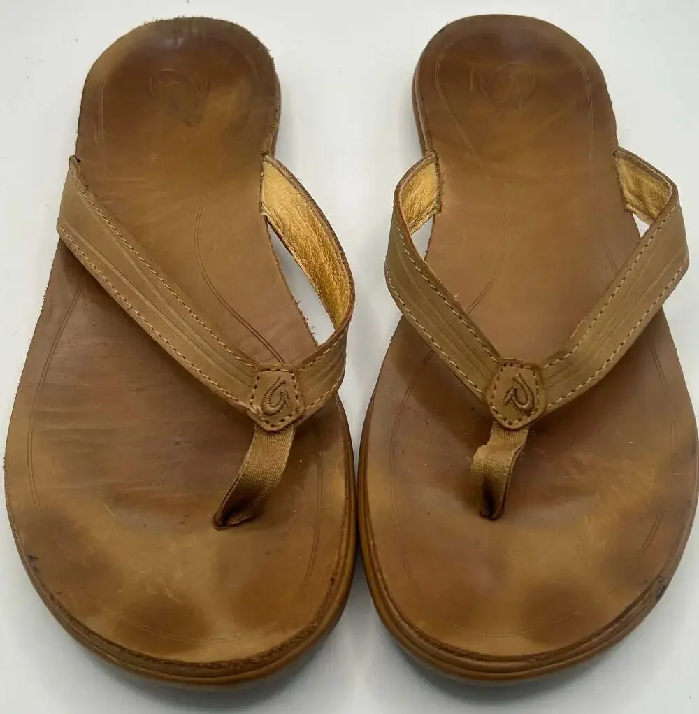 OluKai Aukai Women's Leather Flip Flop Sandals